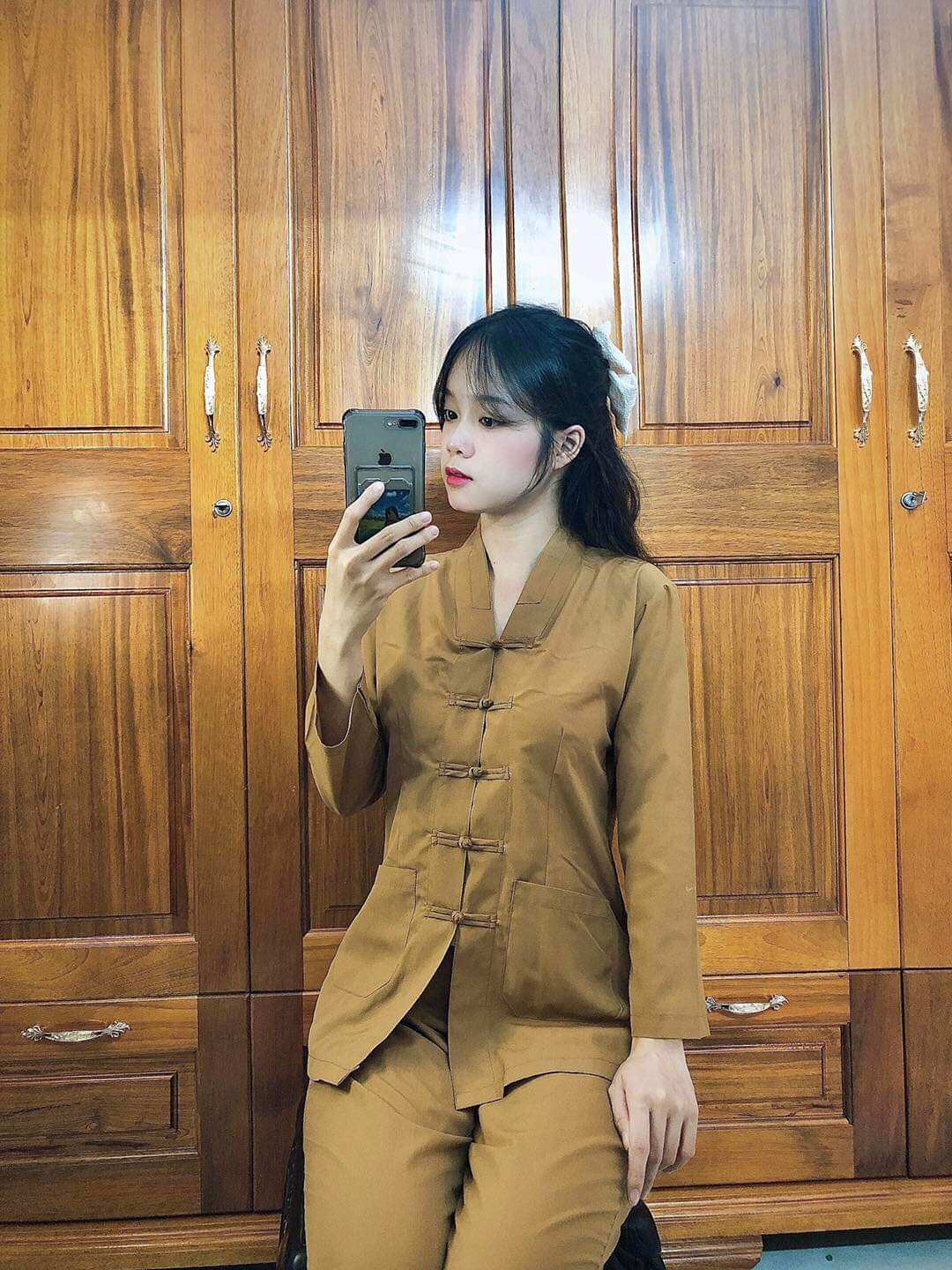 Bộ nữ đi chùa cổ la Hán chất vải kate