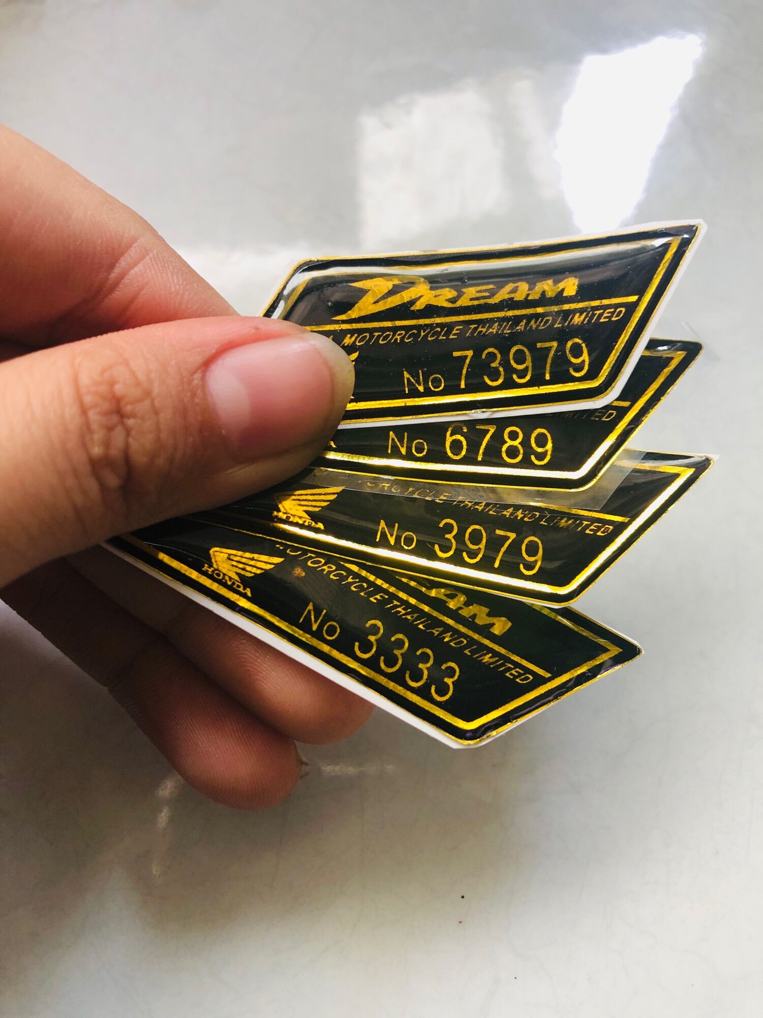 Logo Dream Giới Hạn Nổi