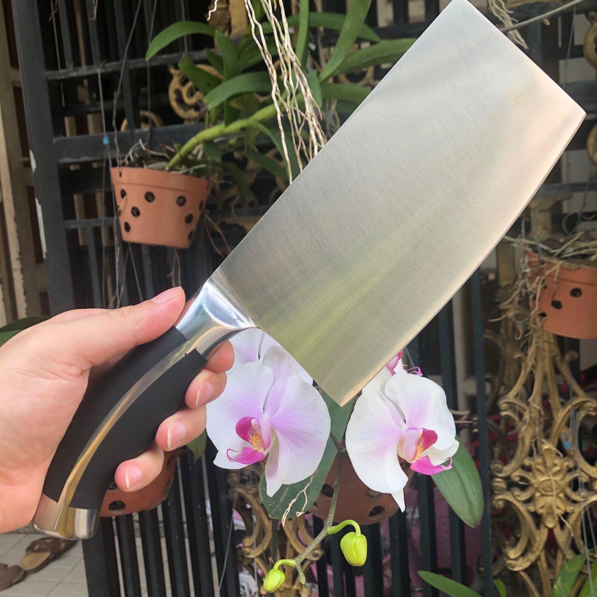 Dao chặt xương gà vịt Đức chính hãng rất sắc bén, dứt khoát, gọn, nhẹ nhàng, dễ sử dụng