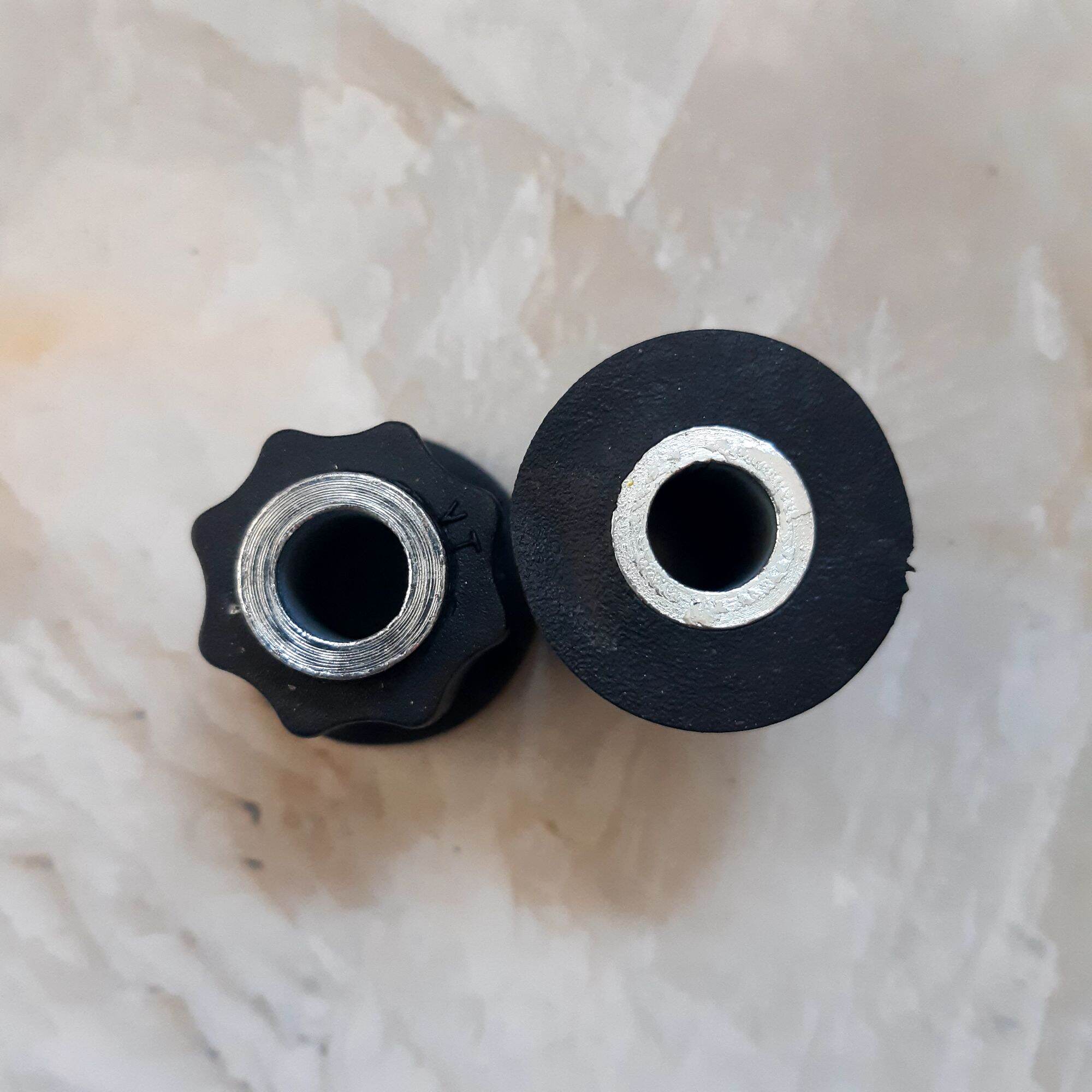 Cặp cao su treo máy xe Wave loại tốt.