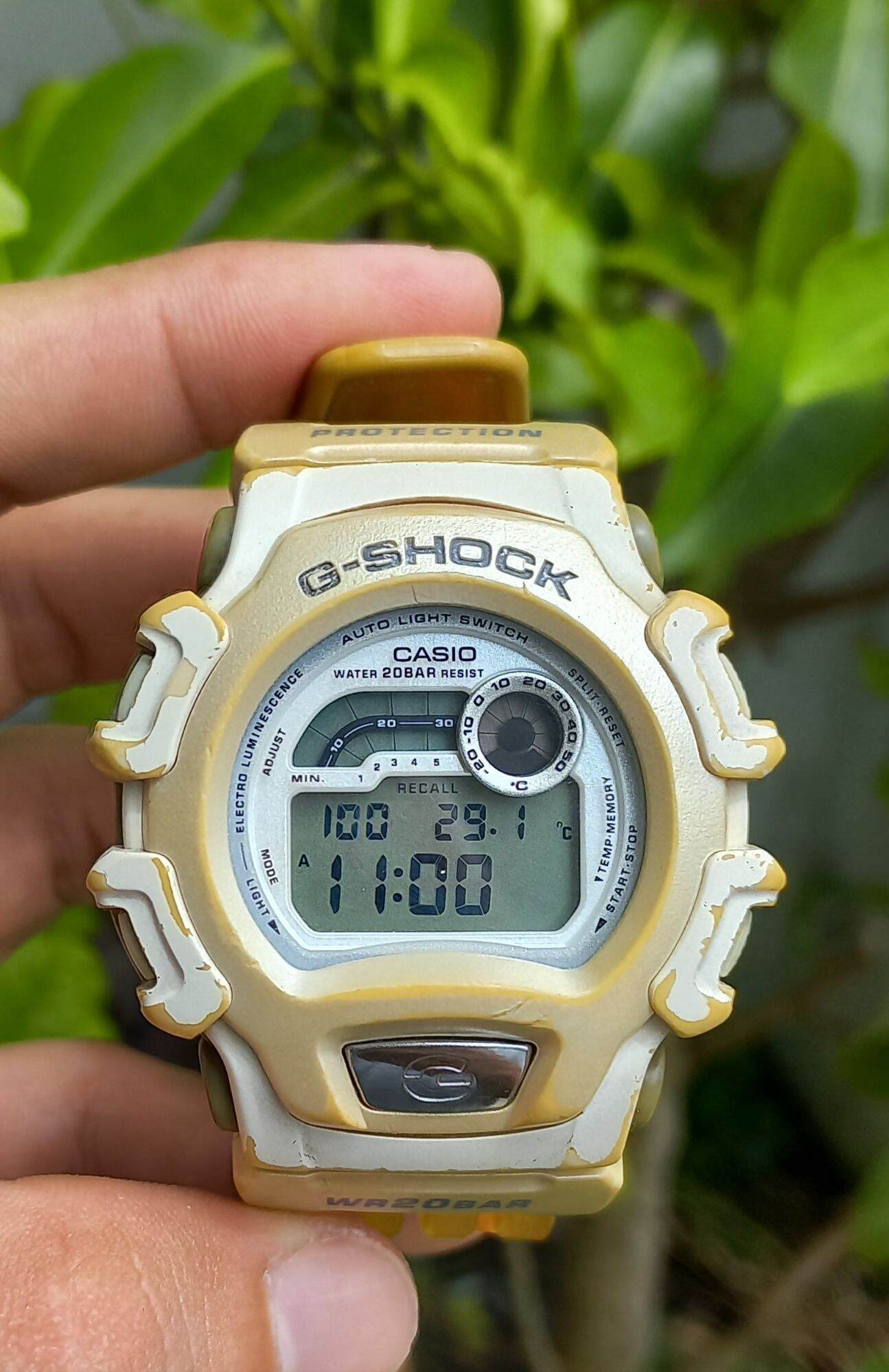 Đồng hồ casio g-shock dw-004