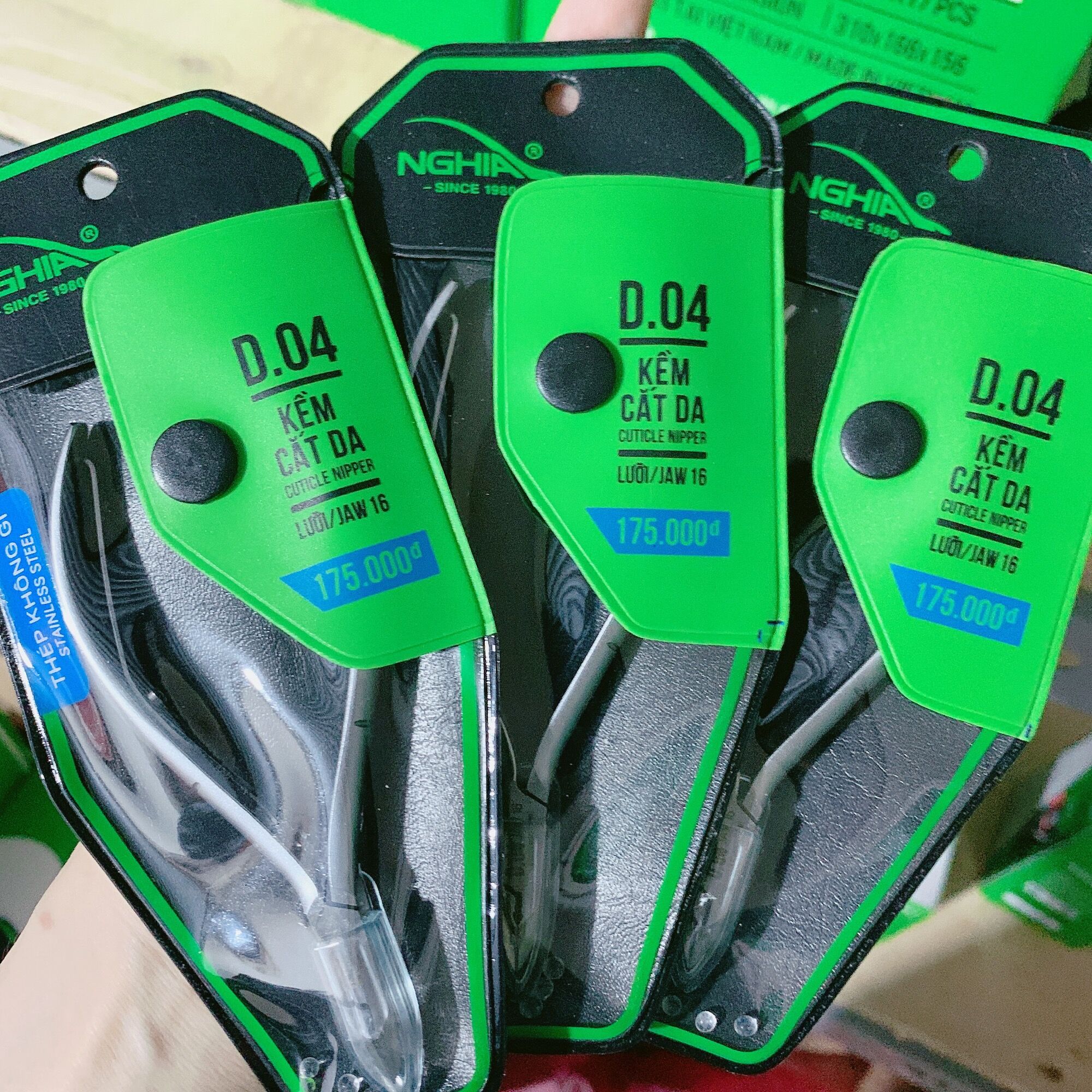 Kềm Nghĩa chính hãng Kềm cắt da inox D04, kìm nhặt da D04