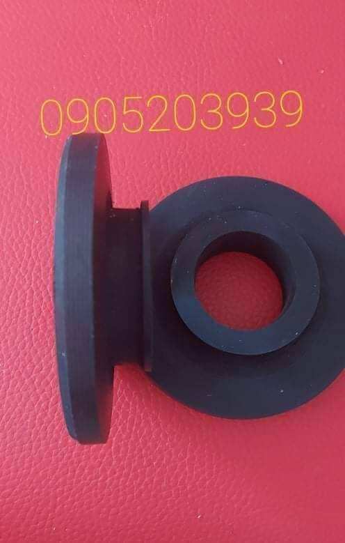 Cao su lót dưới loxo sau xe vios dày 1 vm