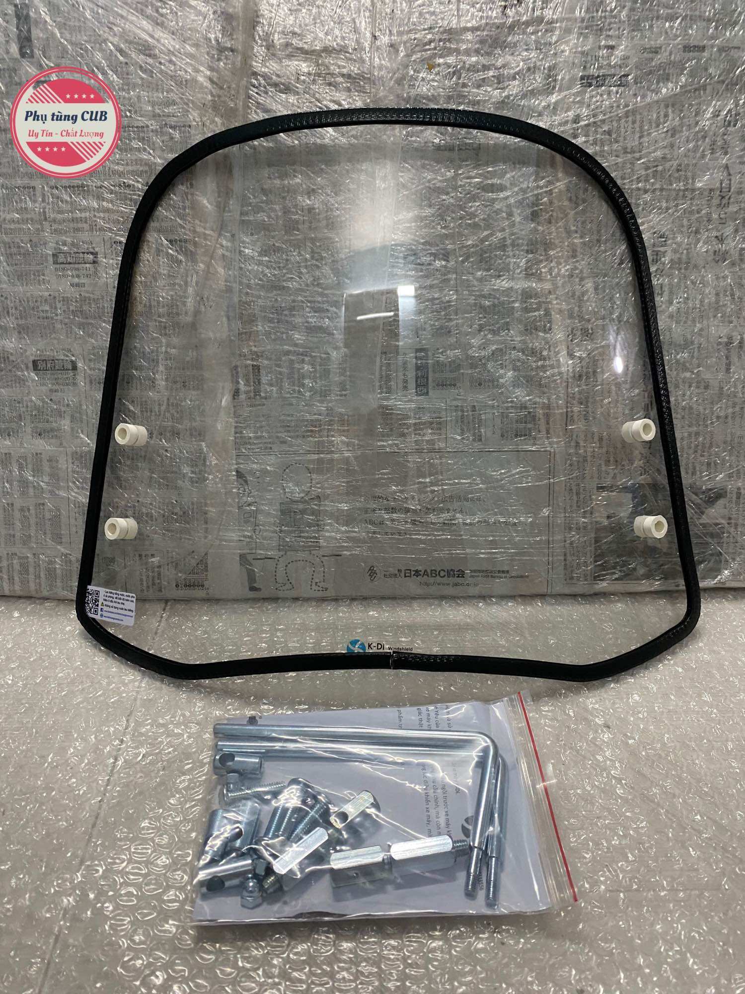 Kính chắn gió xe máy