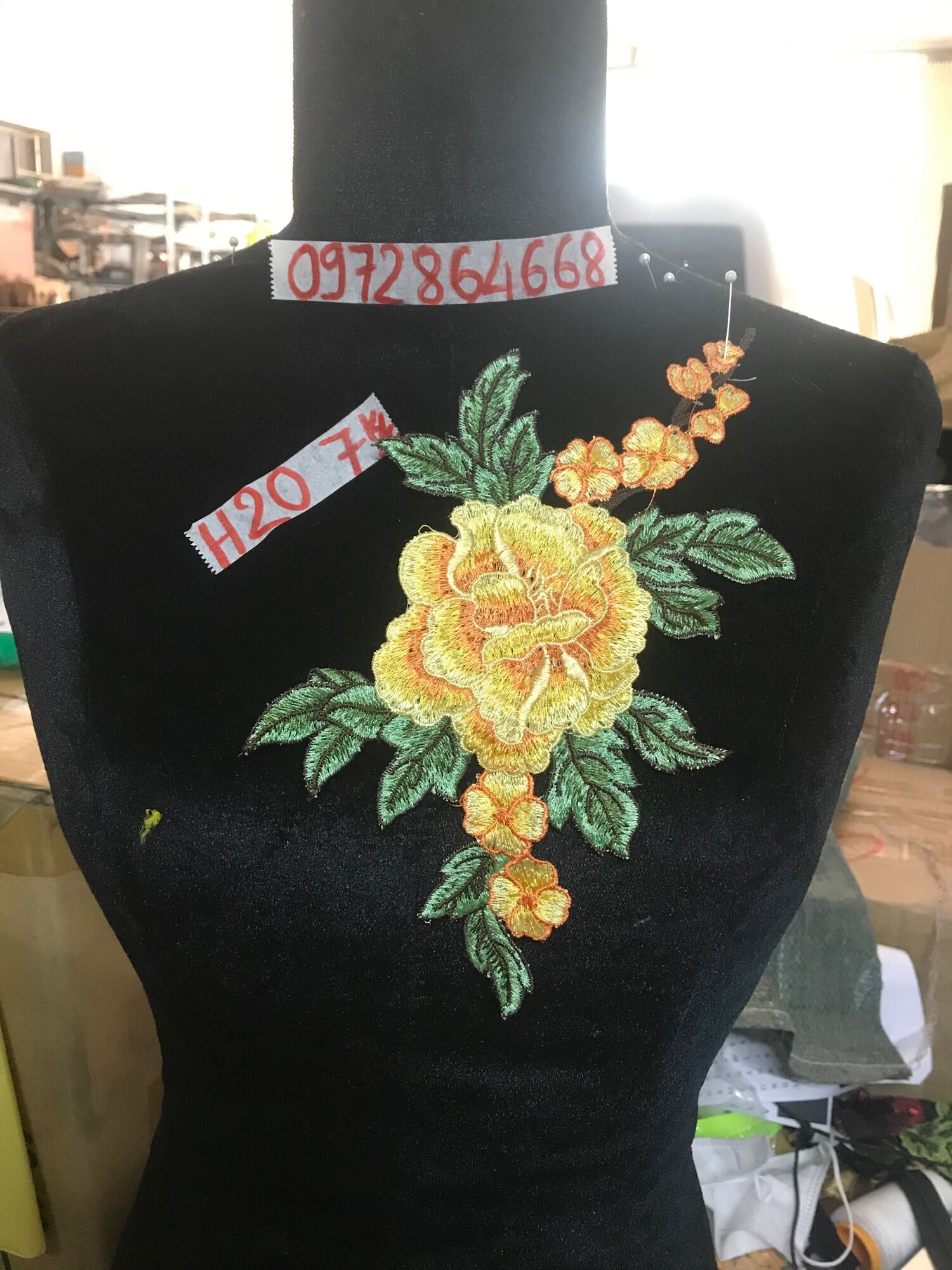 2 bông Hoa thêu trang trí mã H20