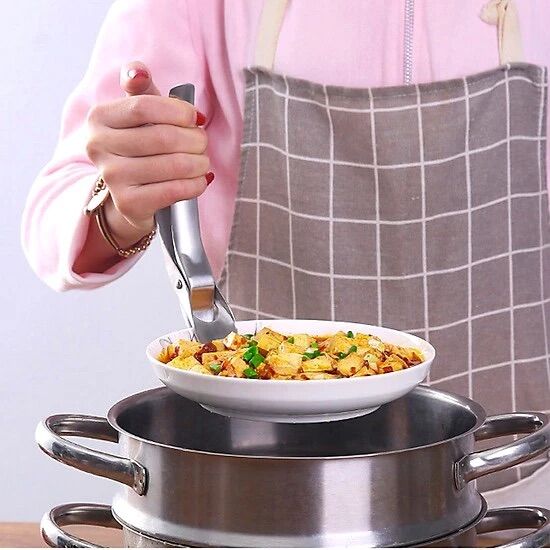 Dụng cụ kẹp bát dĩa nóng