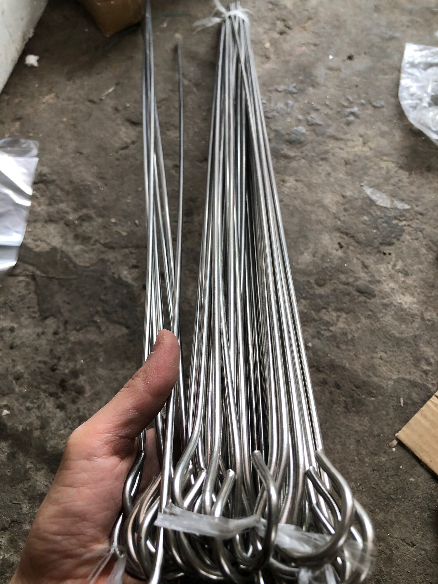 Combo 10 que xiên thịt inox cao cấp dài 50 phân; 60 phân; 70 phân phi 4 li