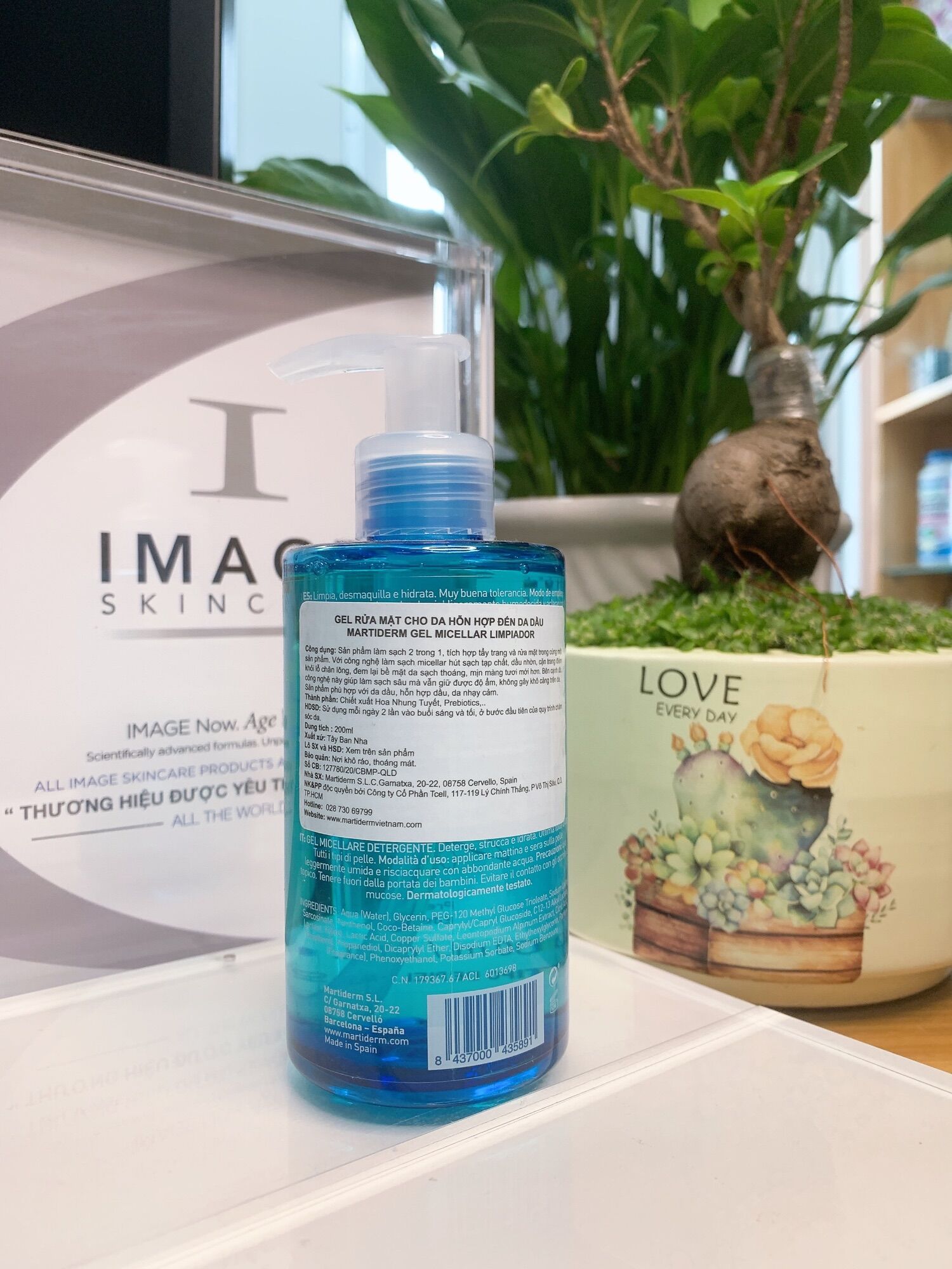 Gel Rửa Mặt MartiDerm Essentials Micellar Cleansing Gel