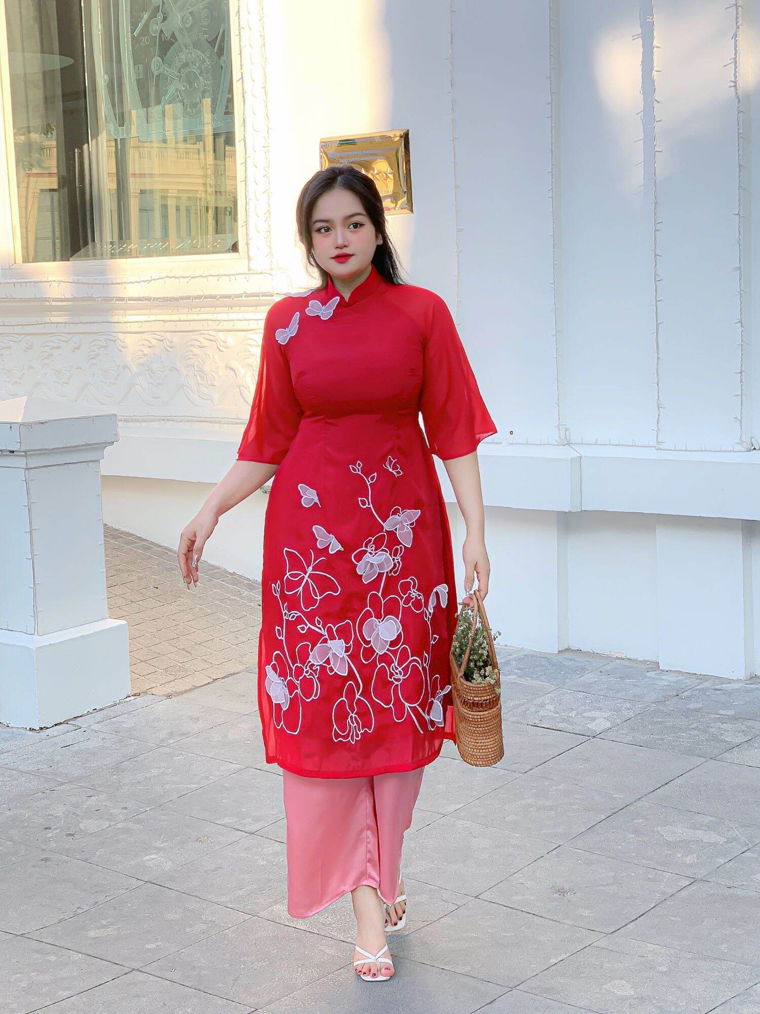 ÁO DÀI BIGSIZE ĐỎ ĐÍNH HOA BƯỚM PHỐI QUẦN (L-2XL)