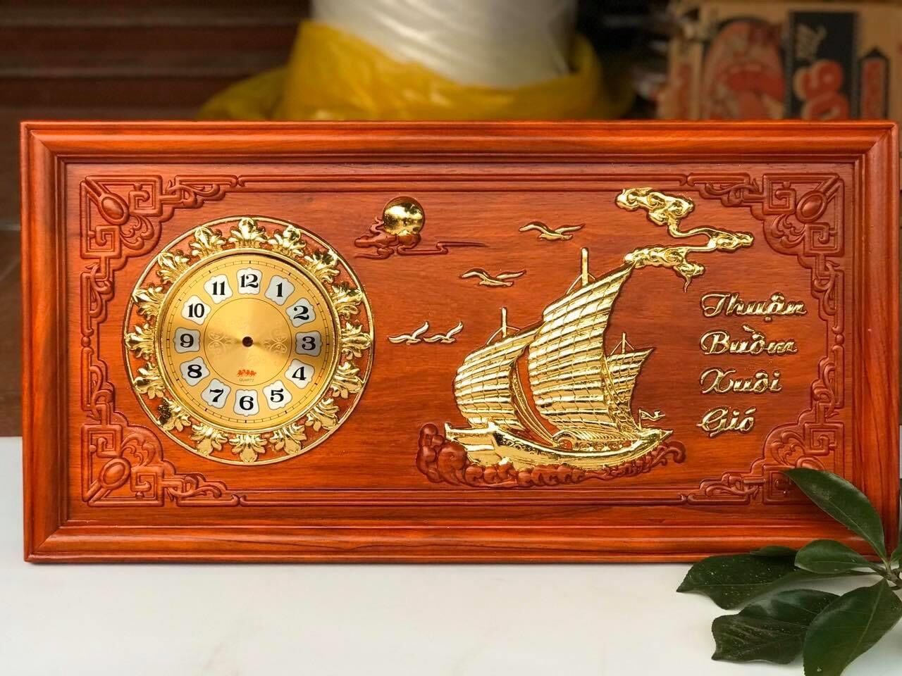Tranh đồng hỗ gỗ ( Thuận Buồm xuôi gió)