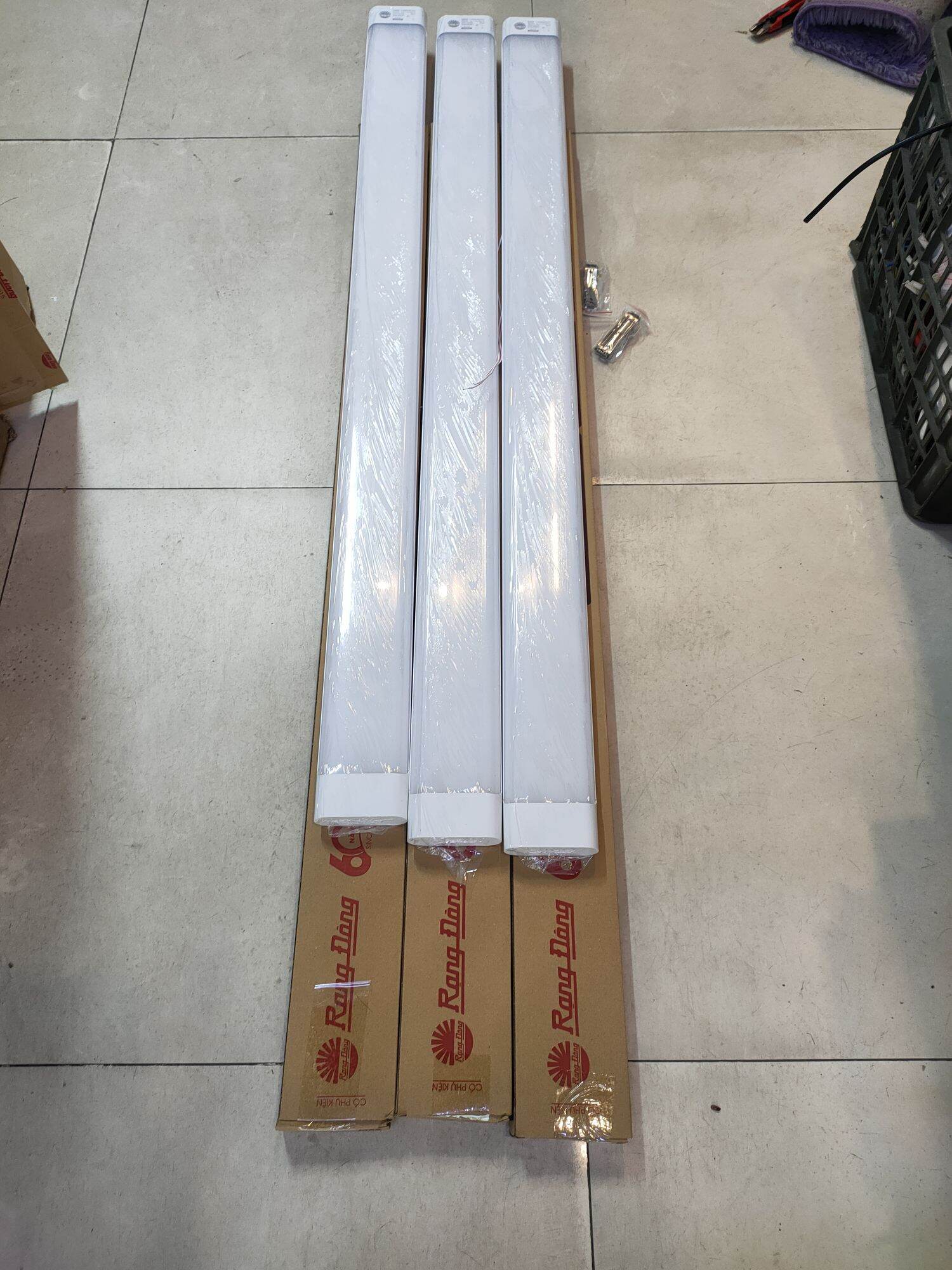 Bộ đèn led 1,2m-60w m66 thương hiệu rạng đông