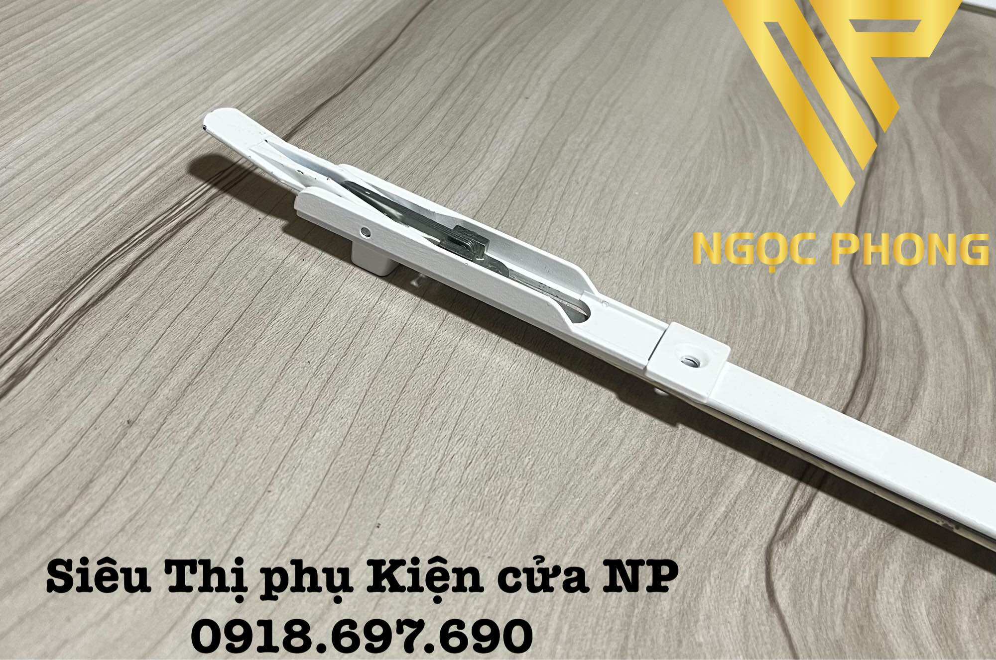 [ GQ]Thanh chốt bật màu trắng sữa cúa nhựa lõi thép UPVC