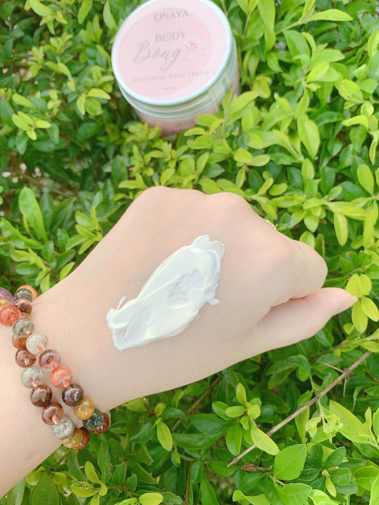 kem body bông khuyến mãi son