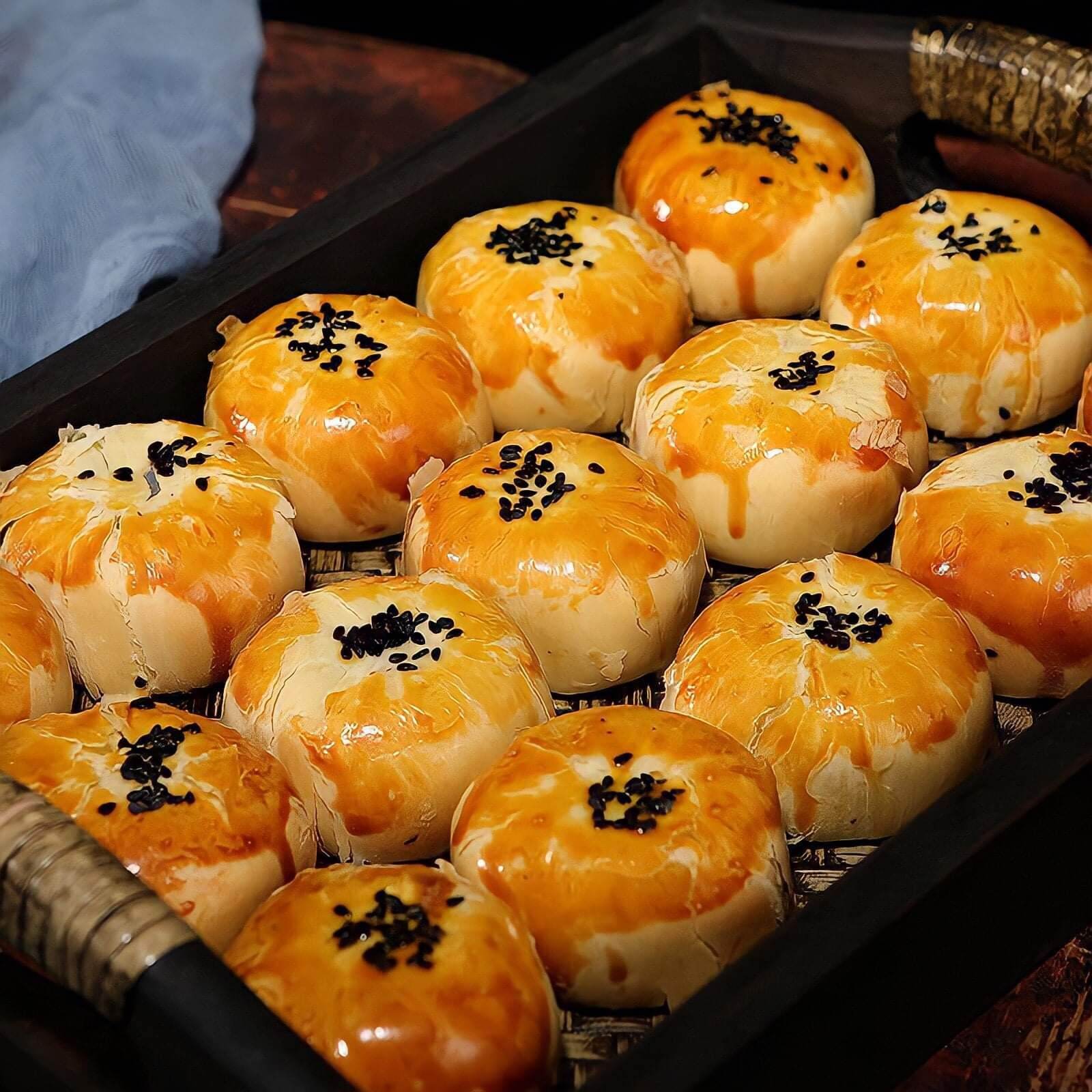 BÁNH TRỨNG TAN CHẢ NGÀN LỚP