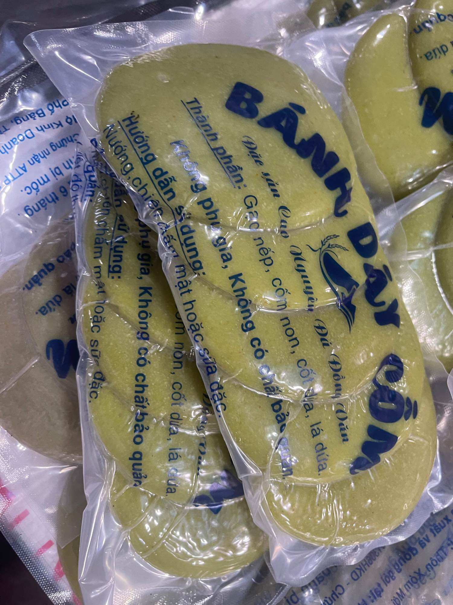 Bánh dày cốm giã tay