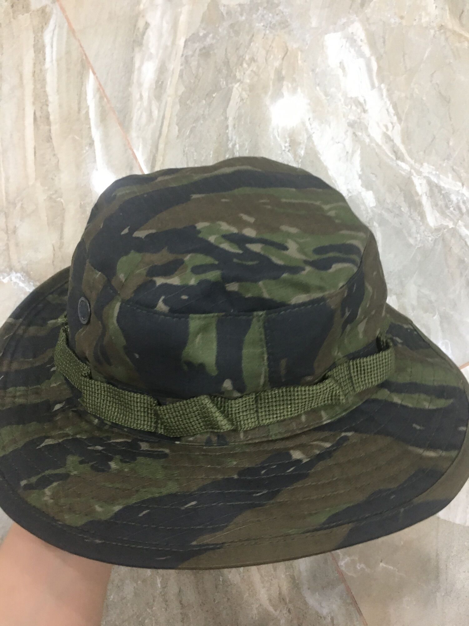 Nón tiger đen usa