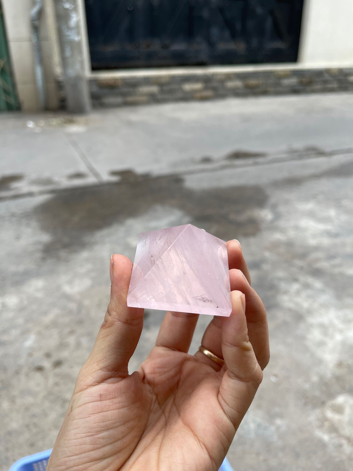 [HCM]Kim tự tháp thạch anh hồng size 4x4 cm
