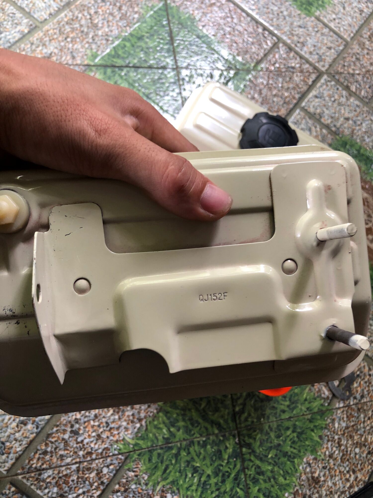 Bình xăng máy bơm nước 152F