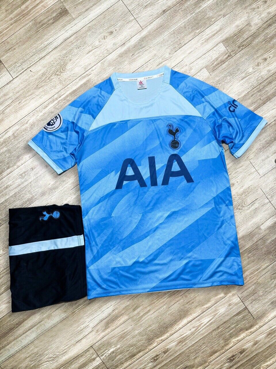 Áo bóng đá Tottenham 23/24
