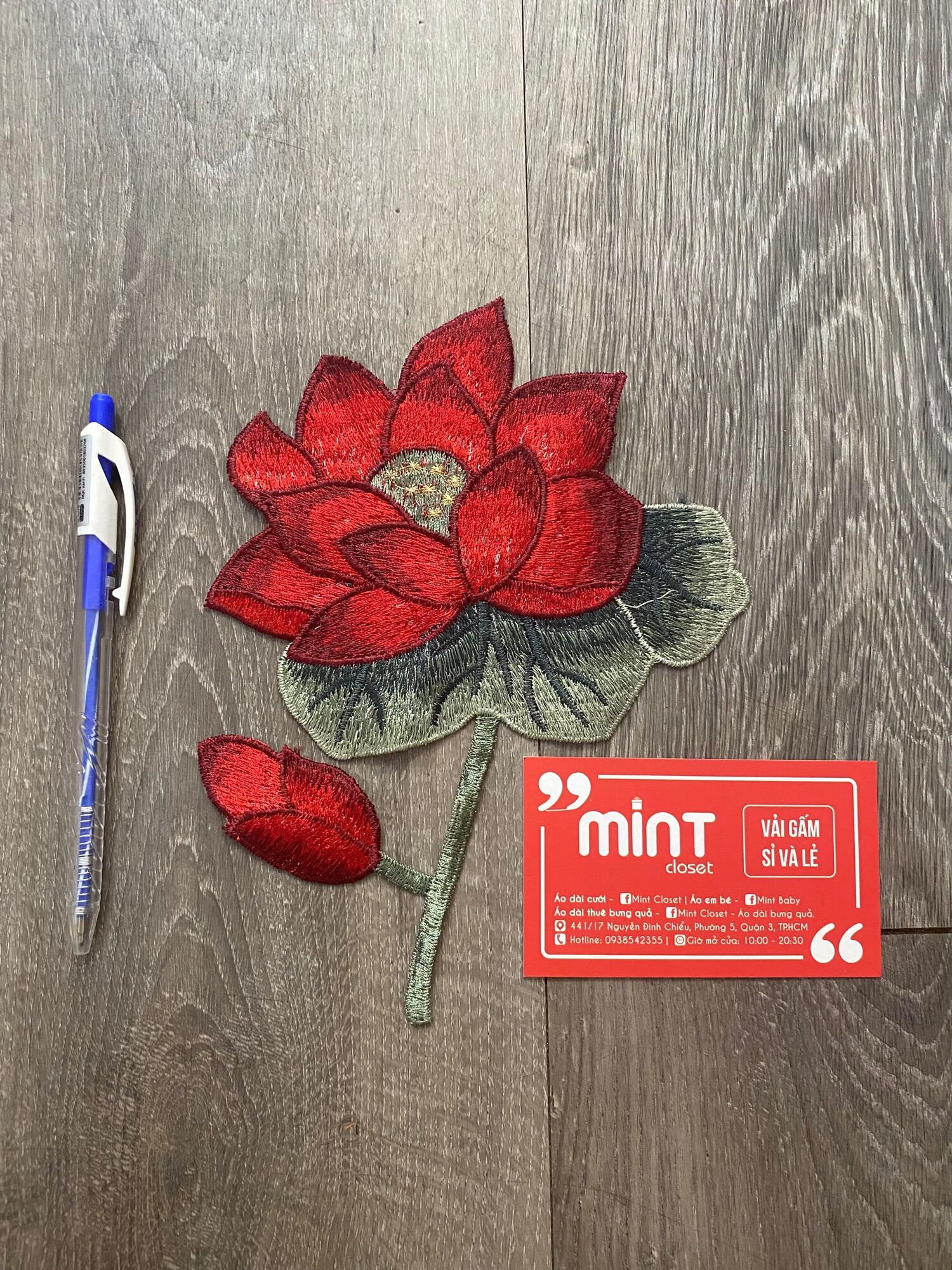 Bông chỉ sen đính kết áo dài, đầm, váy