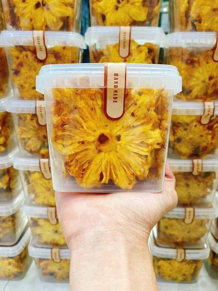 Khóm sấy muối ớt hộp 300gr