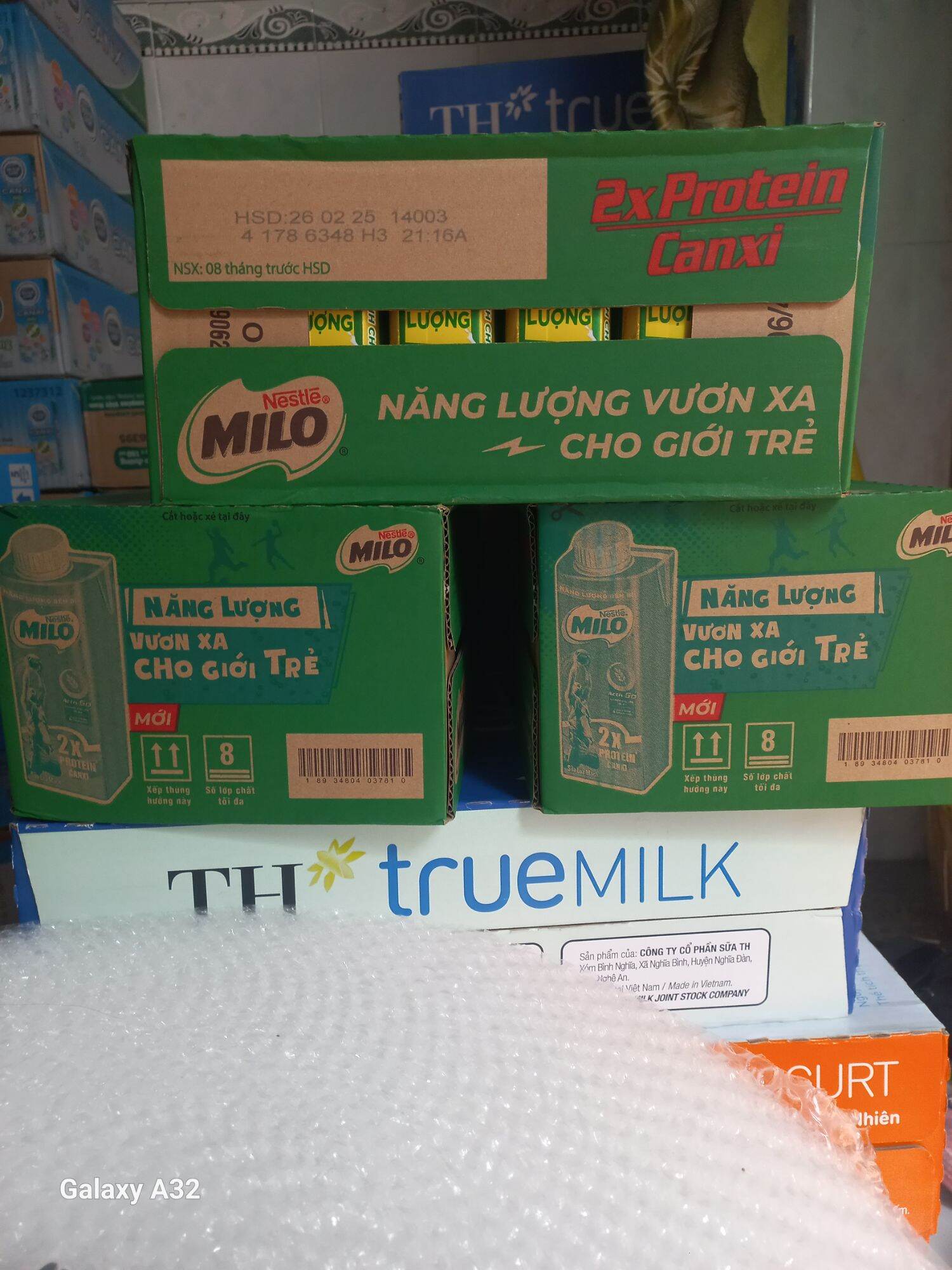Thùng24  chai  milo  nắp vặn lúa mạch 210ml  date  t5-2025