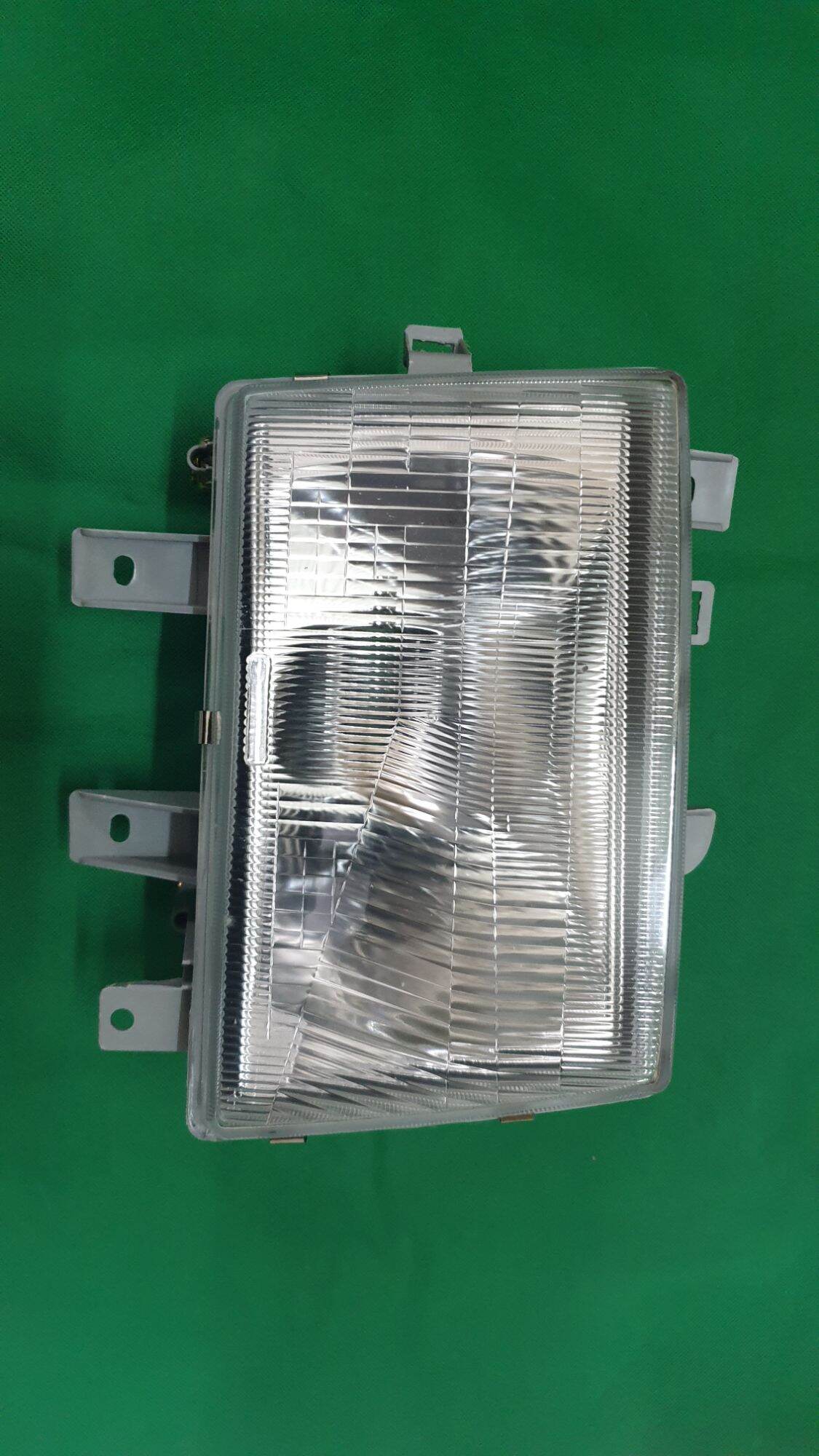 Đèn pha hyundai n250, hyundai 2.5 tấn, hyundai hd70 đời cũ