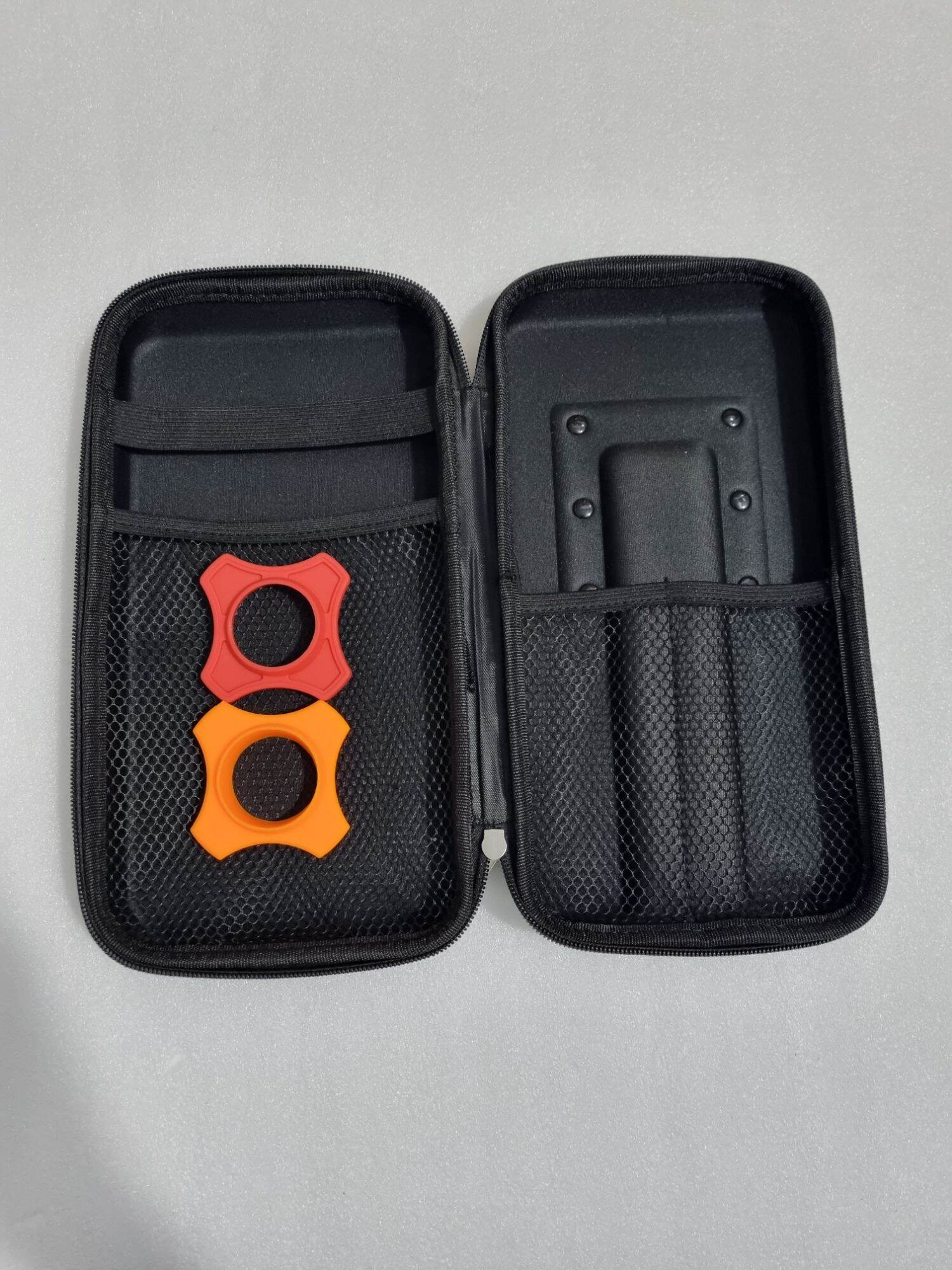 Hộp đựng micro kèm 2 chống lăn