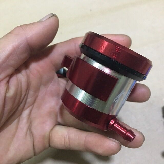 Bình dầu AEM nhôm lớn