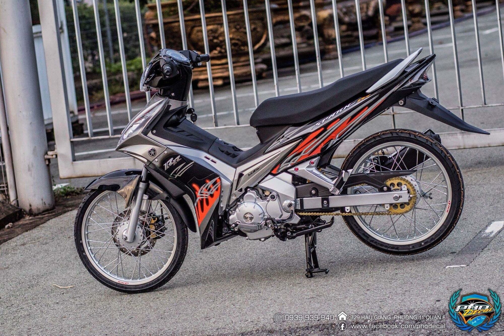 Tem exciter 2010 cho xe màu bạc tem bạc cam