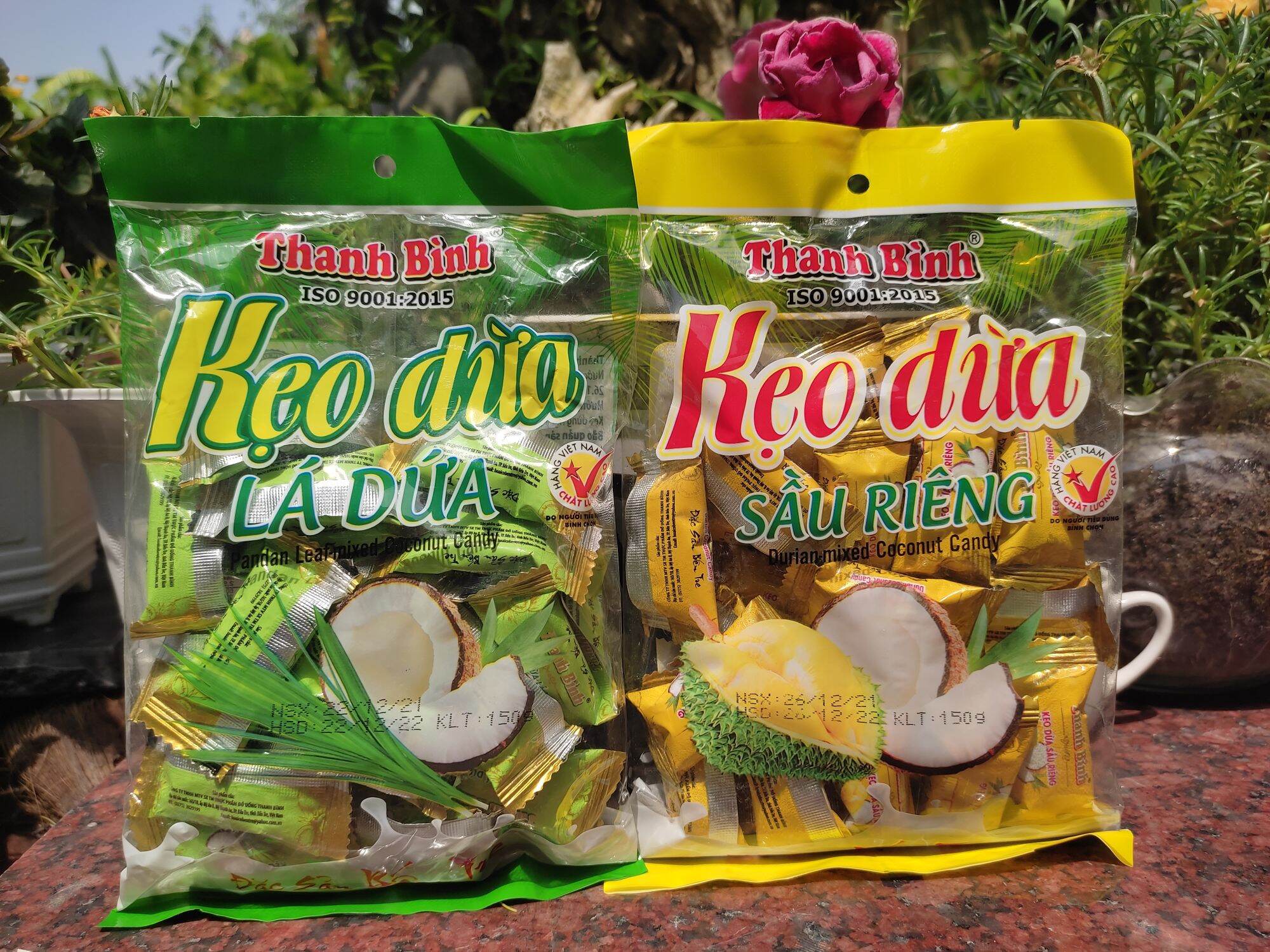 Combo 2 bịch kẹo dừa Thanh Bình (Kẹo dừa sầu riêng 150g + kẹo dừa lá  dứa 150g)
