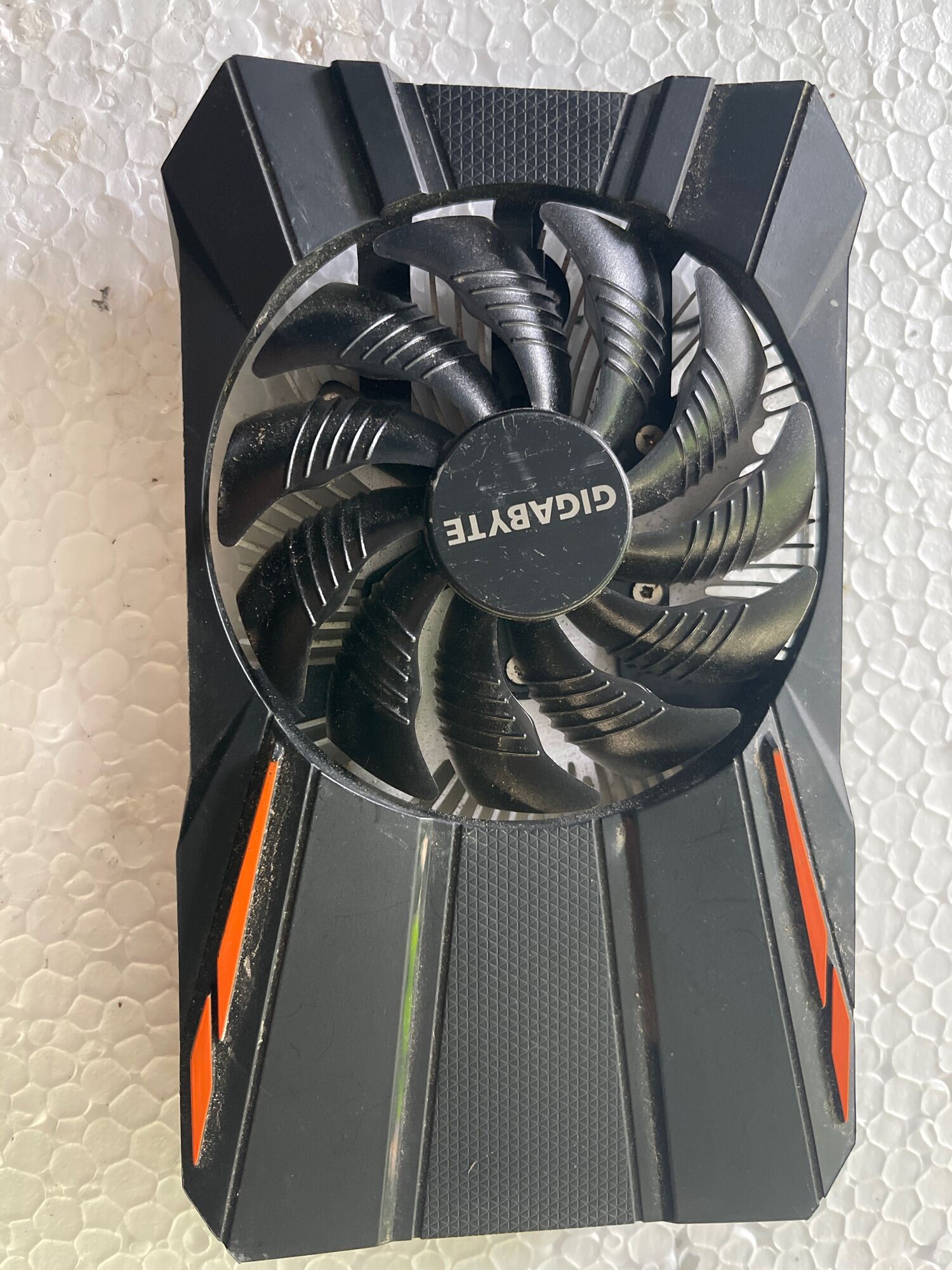 Quạt tản Vga GTX1050 2gb