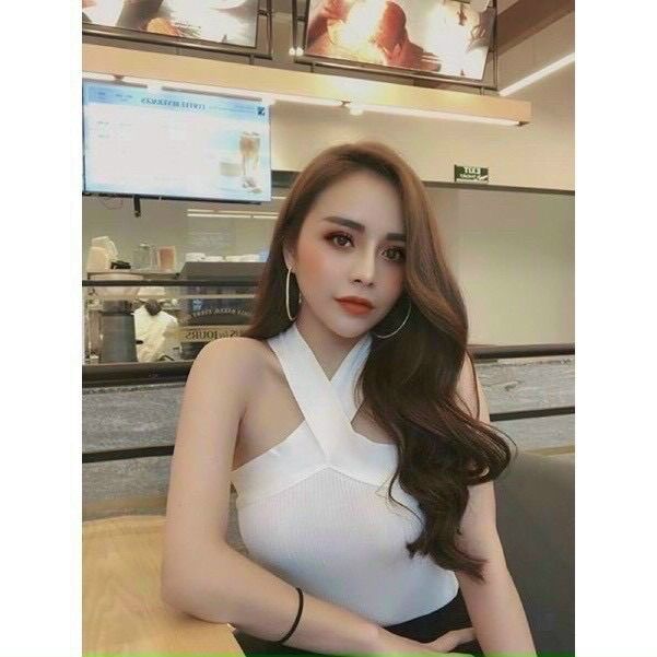 Áo kiểu cổ yếm bản to sang chảnh mc5