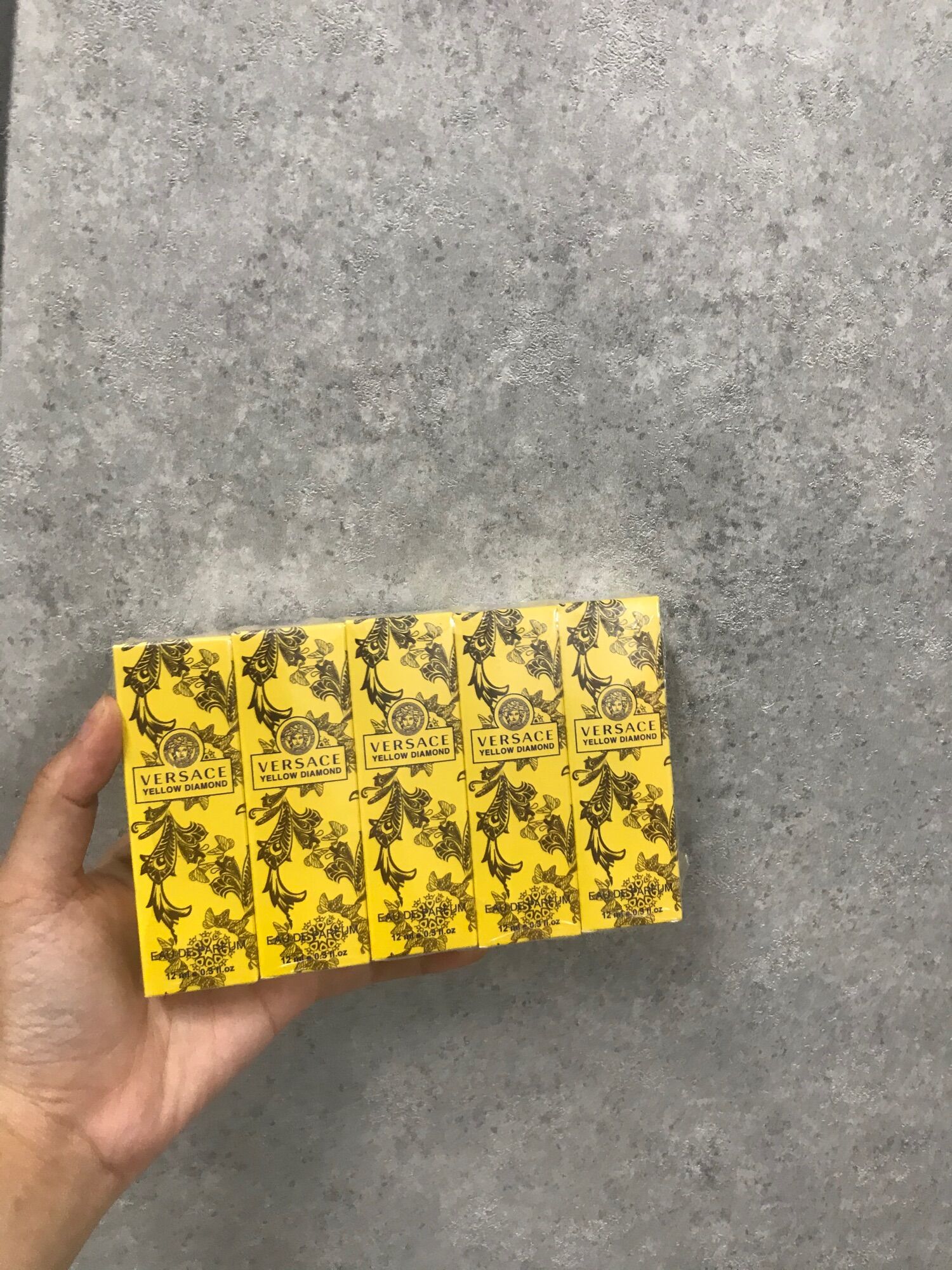 [HCM]Tinh Dầu Thơm Hparfum Versace Yellow ( 12Ml)