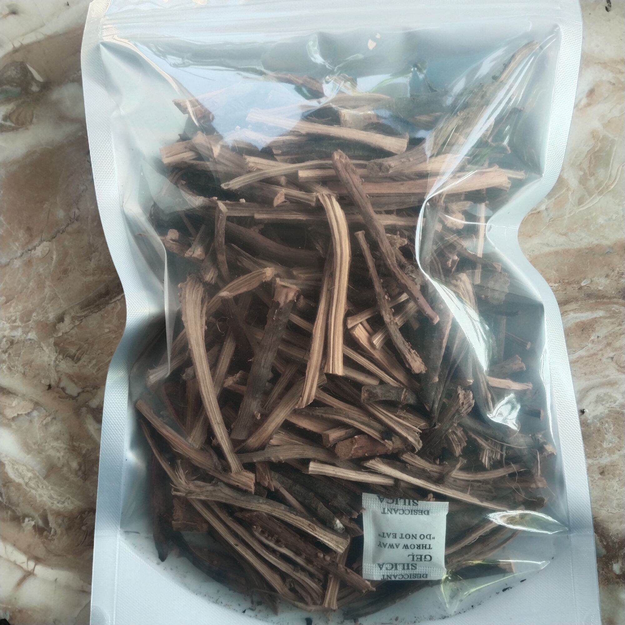 Trà rễ cao khô túi 200g cao xưa