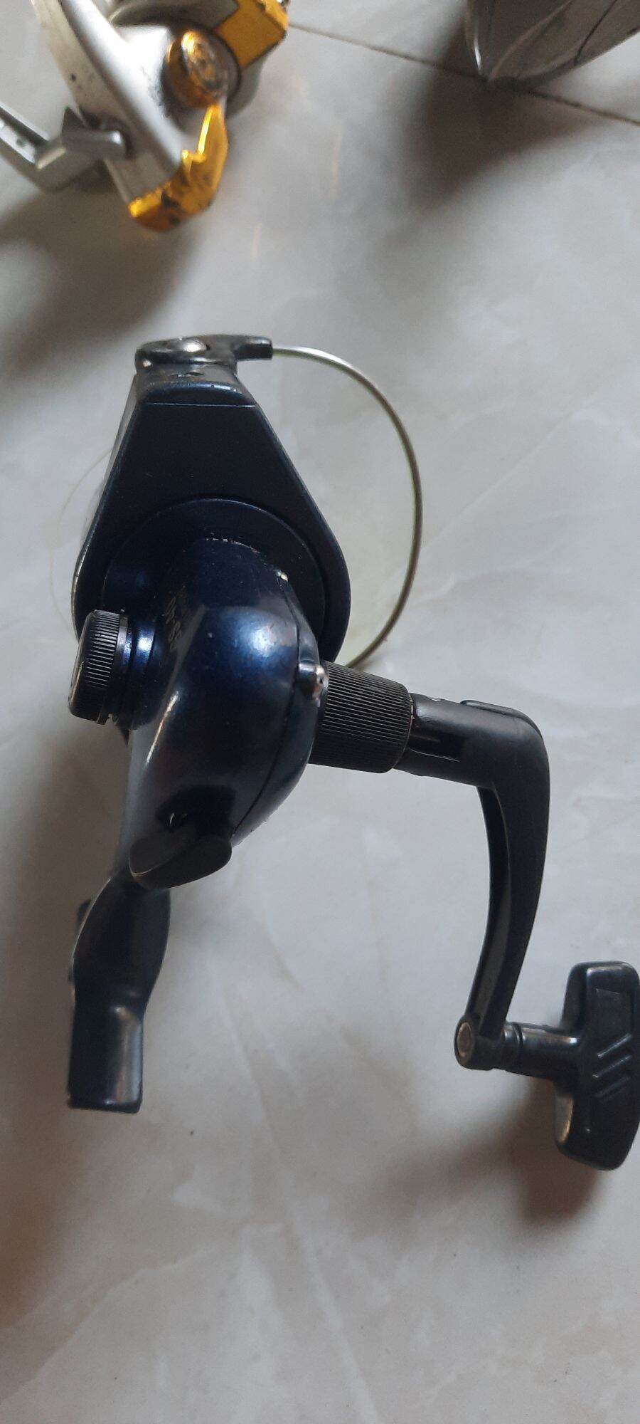 Máy câu cá nhật bãi