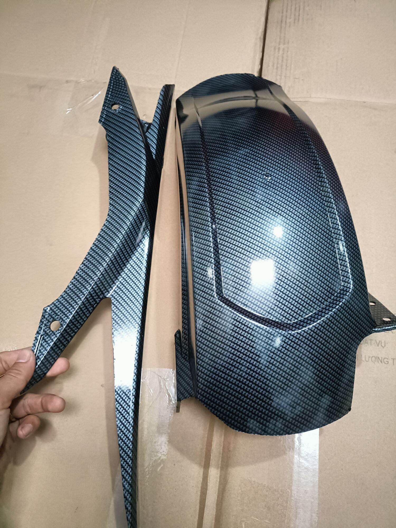 Dè chắn bùn che sên winner X V2 V3 cacbon cao cấp