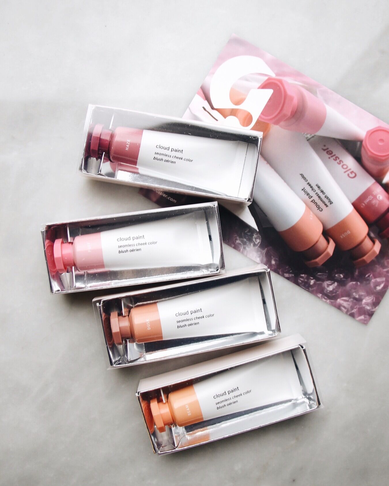 [US] Má kem Glossier Cloud Paint