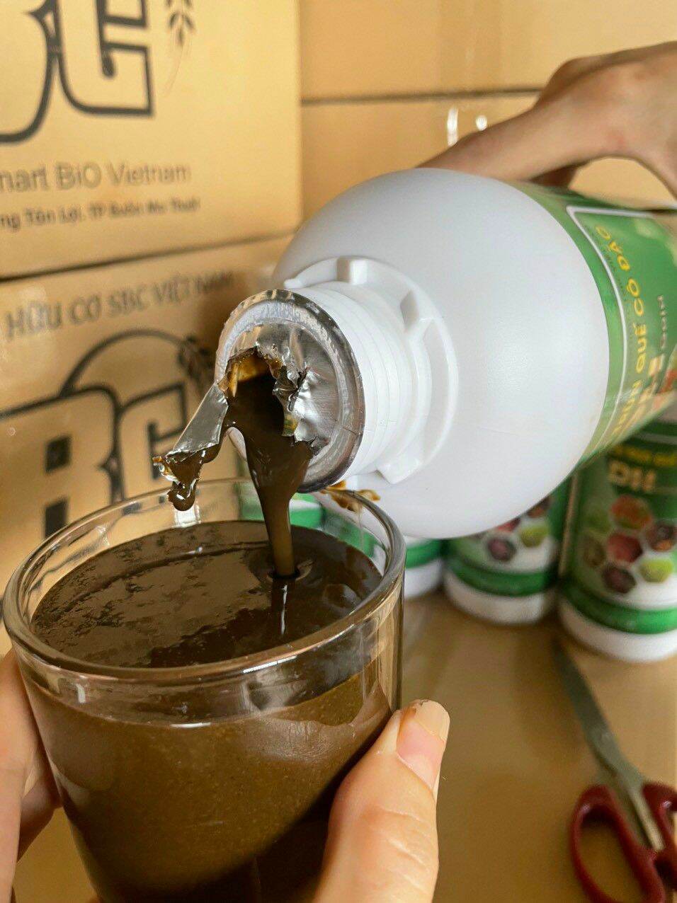 Đạm cá amino can 5 lít/ dịch trùn quế cô đặc chai 1 lít