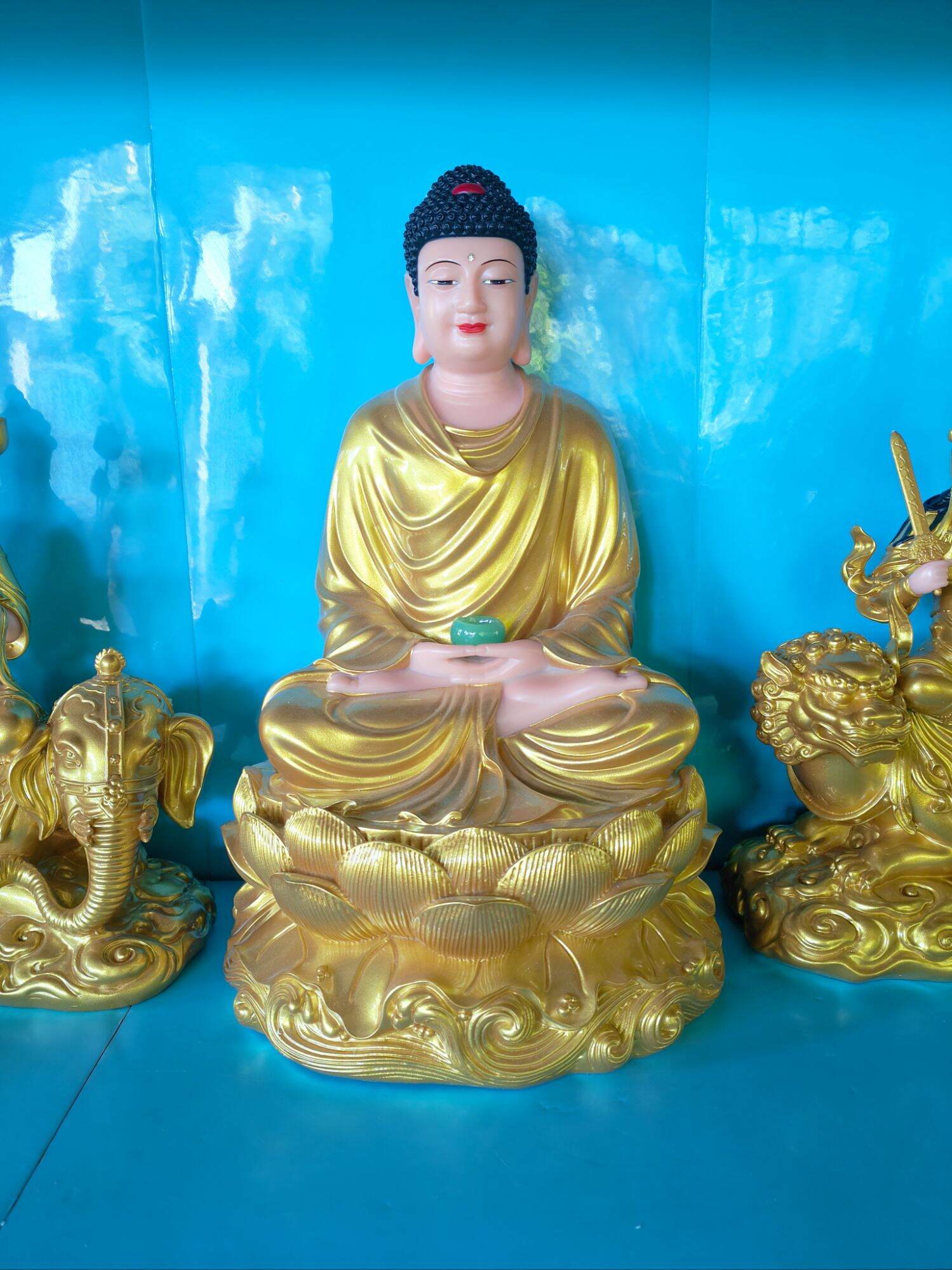 Tượng Hoa Nghiêm Tam Thánh
