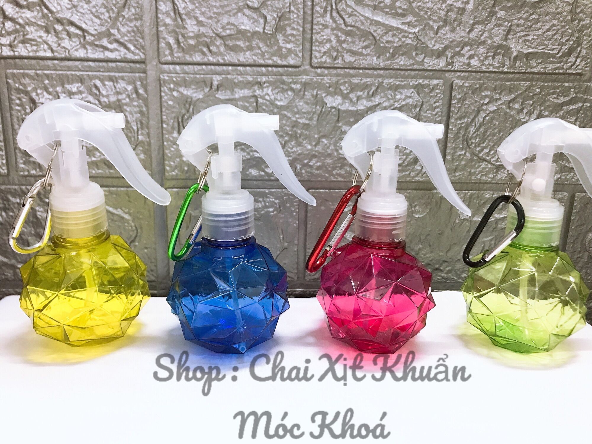 Chai xịt khuẩn kim cương mini móc khoá 80ml , bình rỗng đựng cồn hàng mới