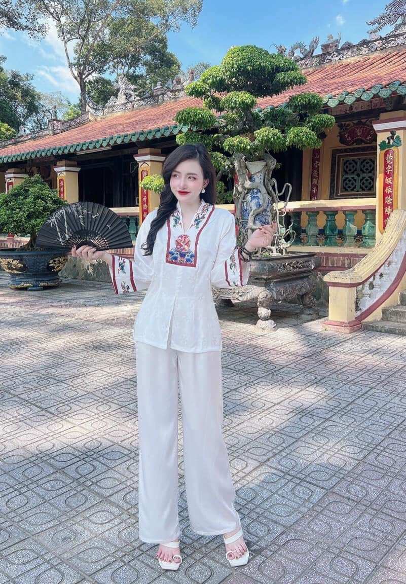 Đồ lam đi chùa mẫu nữ chữ y lụa gấm loại 1
