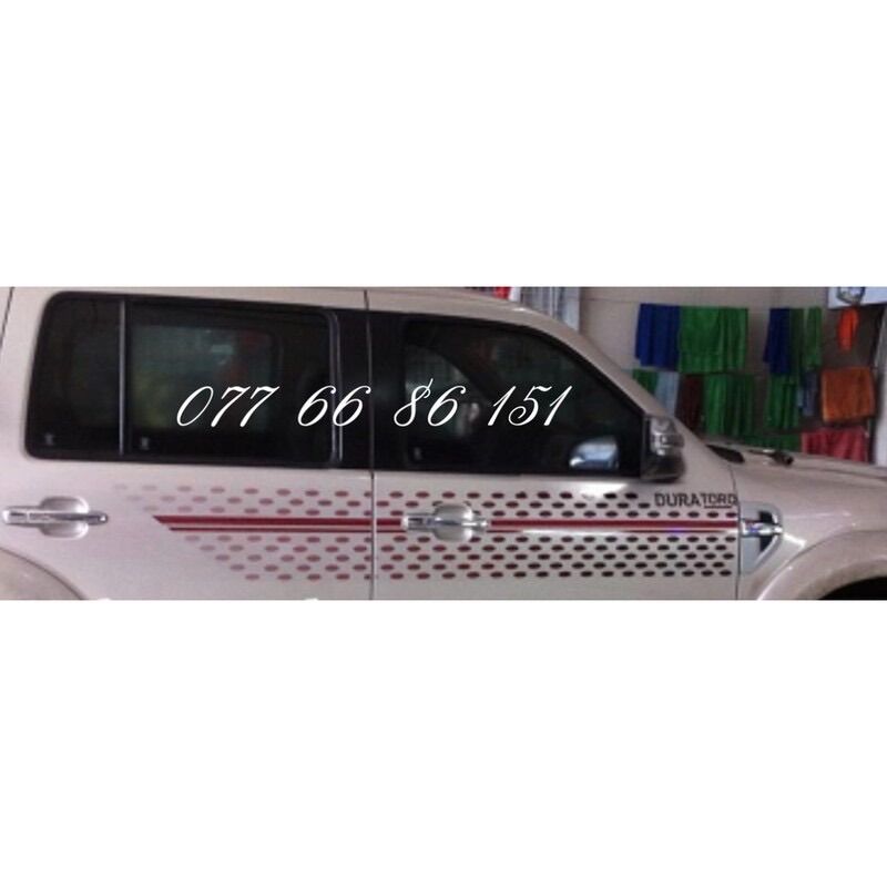 Tem Dán Sườn Xe Ford Everest