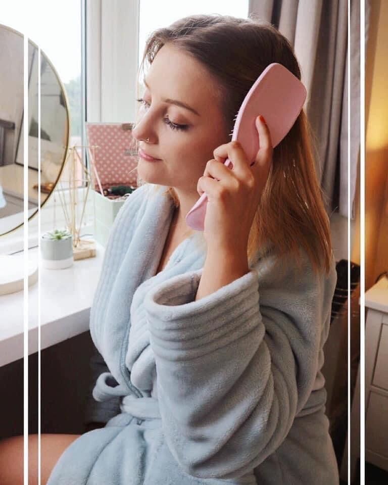 Lược tangle teezer cán dài (tặng sticker cute)