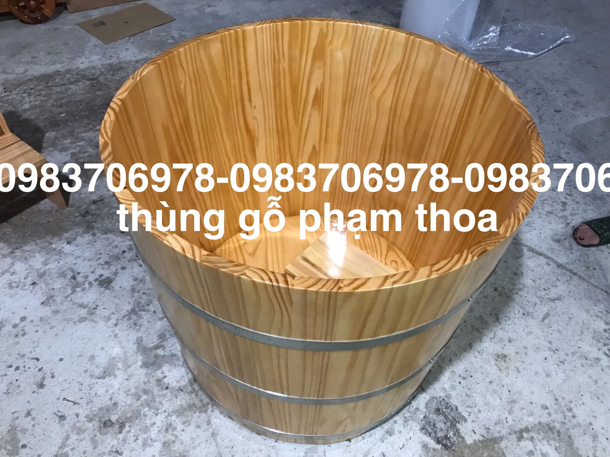 Bồn tắm gỗ thông nhập khẩu cao cấp