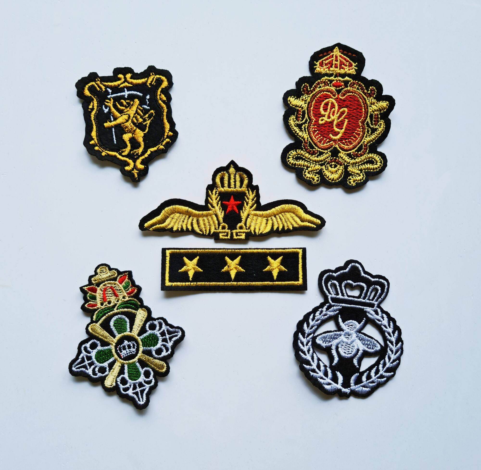 Set 5 Miếng Sticker Thêu Huy Hiệu Độc Đáo MS848753