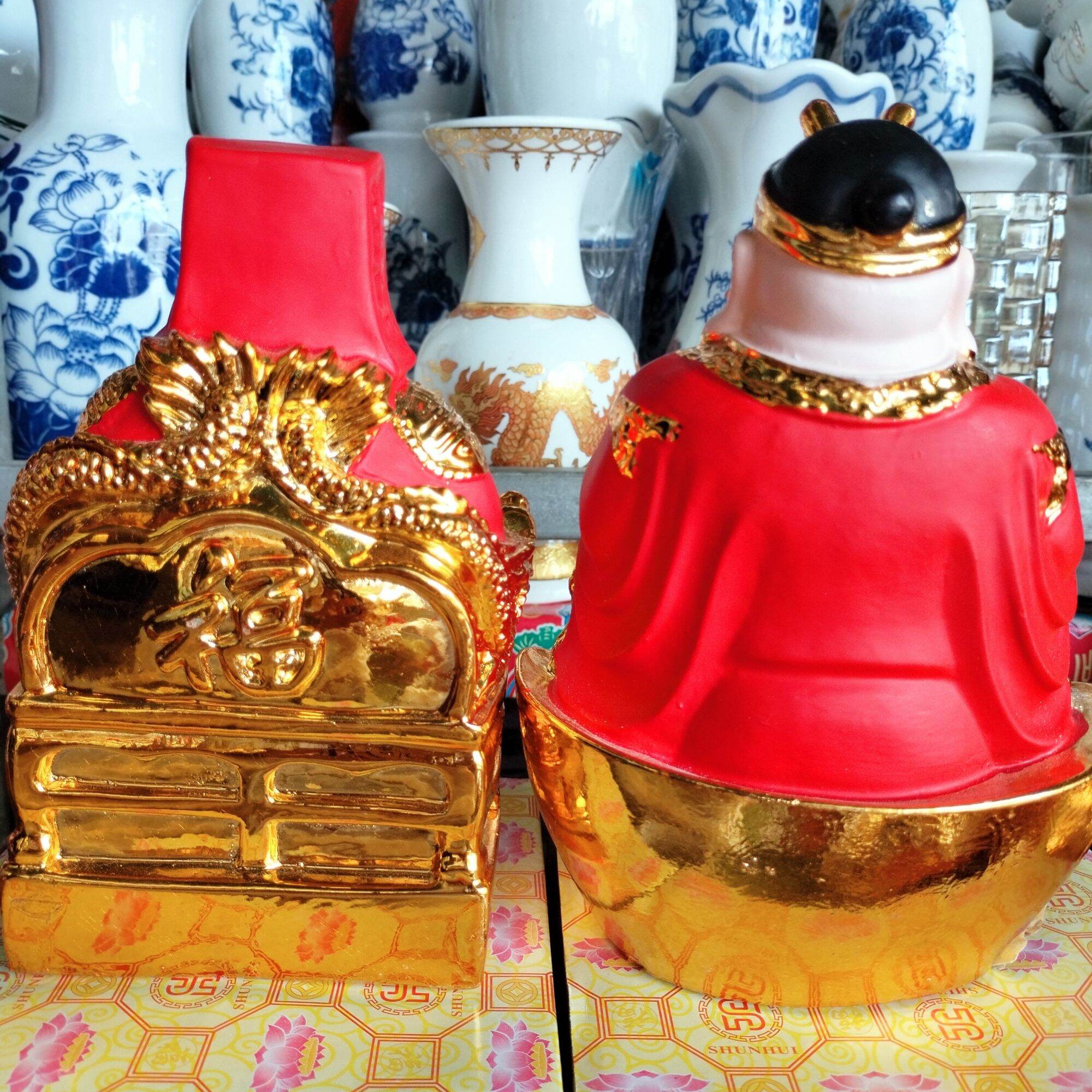 Tượng Thần Tài Thổ Địa màu đỏ nhiều size