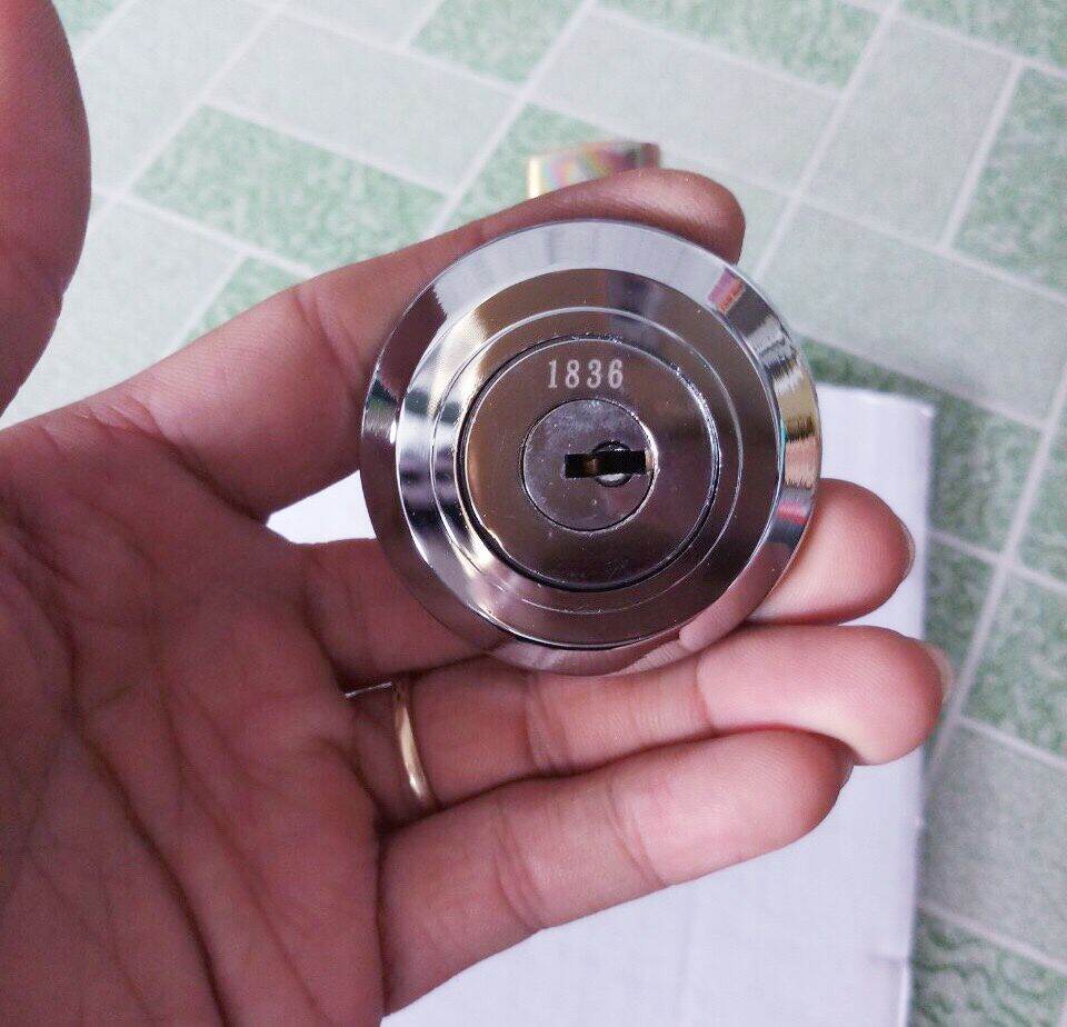 Ổ khóa két sắt ( dùng chìa khoan lỗ , dài 70mm )