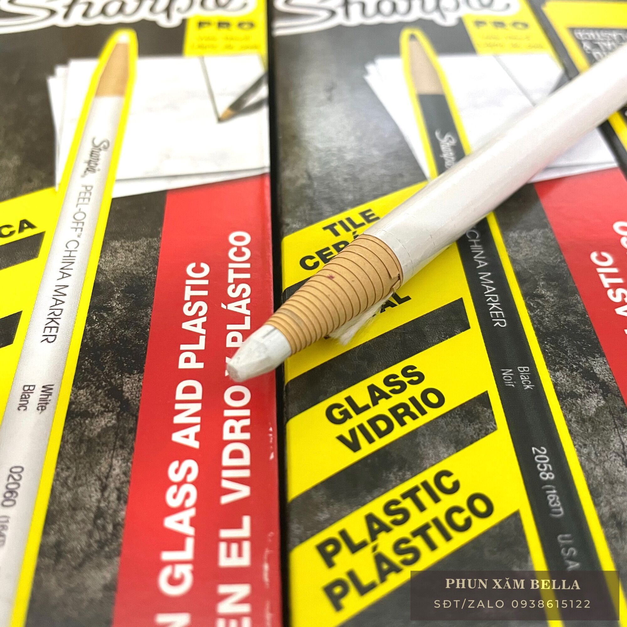 Chì đá Sharpie USA vẽ mày, môi