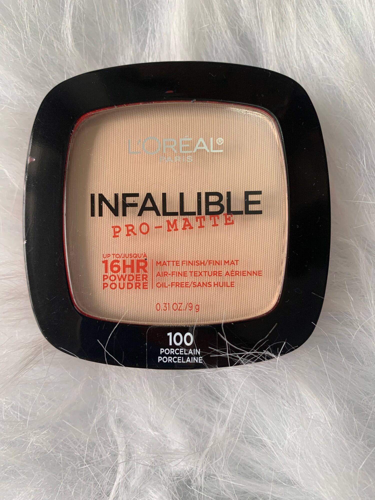 Phấn phủ kiềm dầu lên đến 24h L'oreal infallible pro - matte (USA)